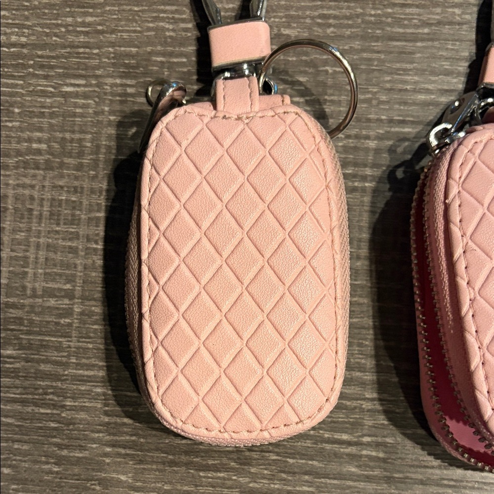 Mercedes-Benz two Pink Quilted Key fob leather case . Authentic - Picture 3 of 4